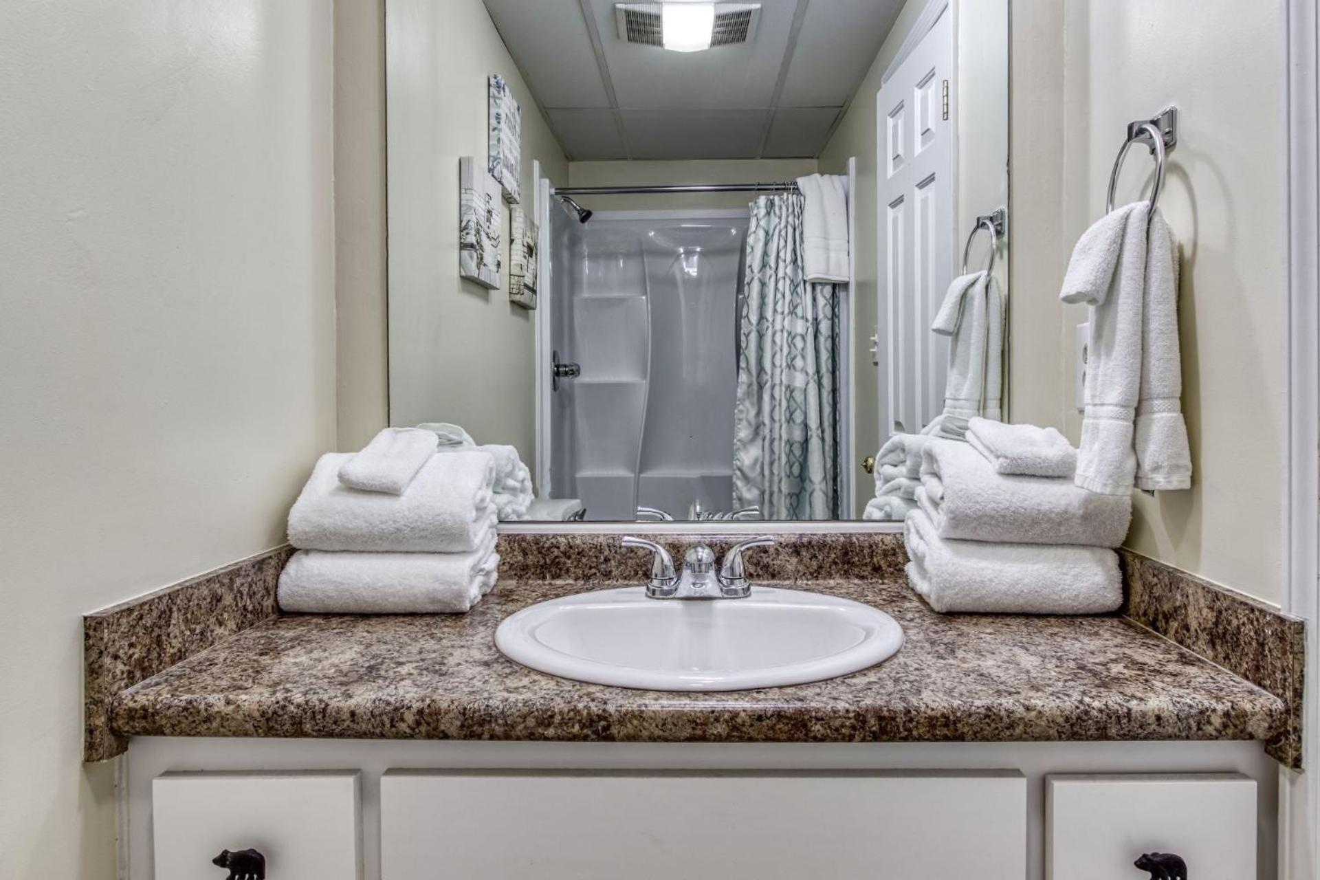 Gatlinburg Towers Condo Unit 501 - Great Location! Close To Town! Condo Экстерьер фото