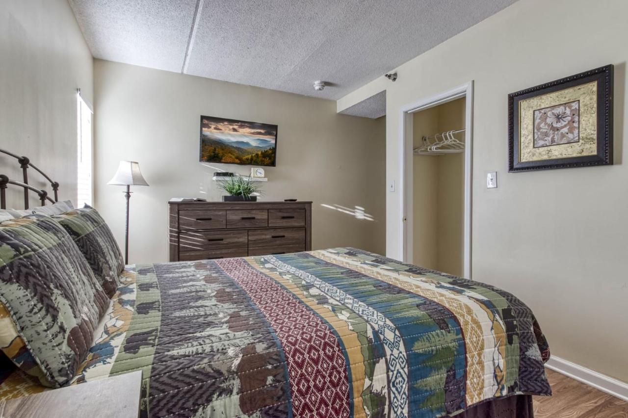 Gatlinburg Towers Condo Unit 501 - Great Location! Close To Town! Condo Экстерьер фото